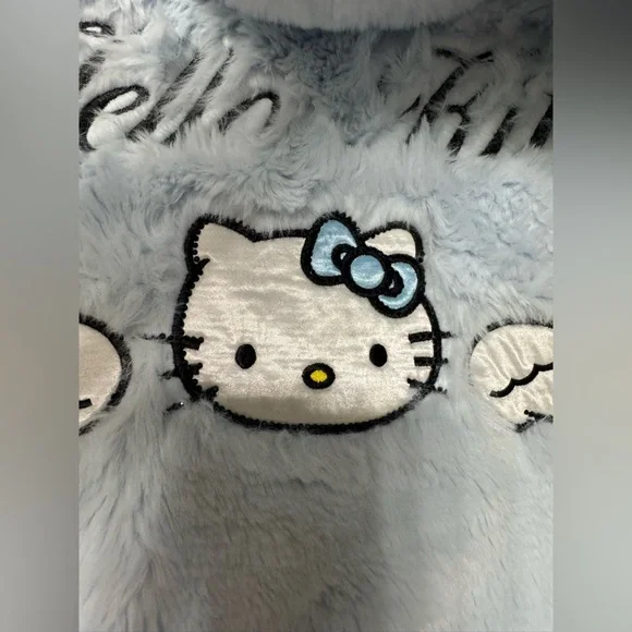 Forever 21/Hello Kitty and Friends Baby Blue Faux Fur Jacket L - Picture 10 of 12